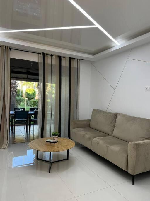 Morderno & Elegante Adosado En Roda Golf & Beach Resort Ngoại thất bức ảnh