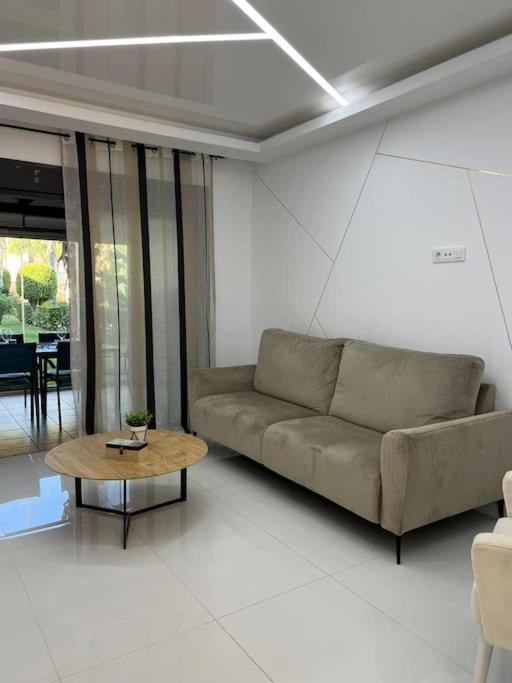 Morderno & Elegante Adosado En Roda Golf & Beach Resort Ngoại thất bức ảnh